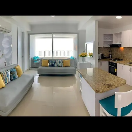 2 Bedroom Beachfront 2p1-al4 With Pool And Wifi *