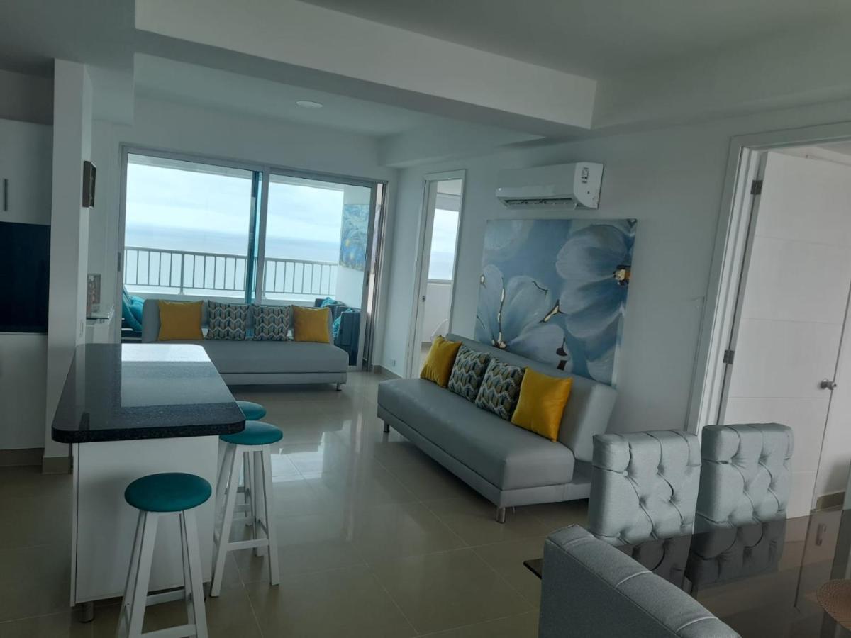 2 Bedroom Beachfront 2p1-al4 With Pool And Wifi *
