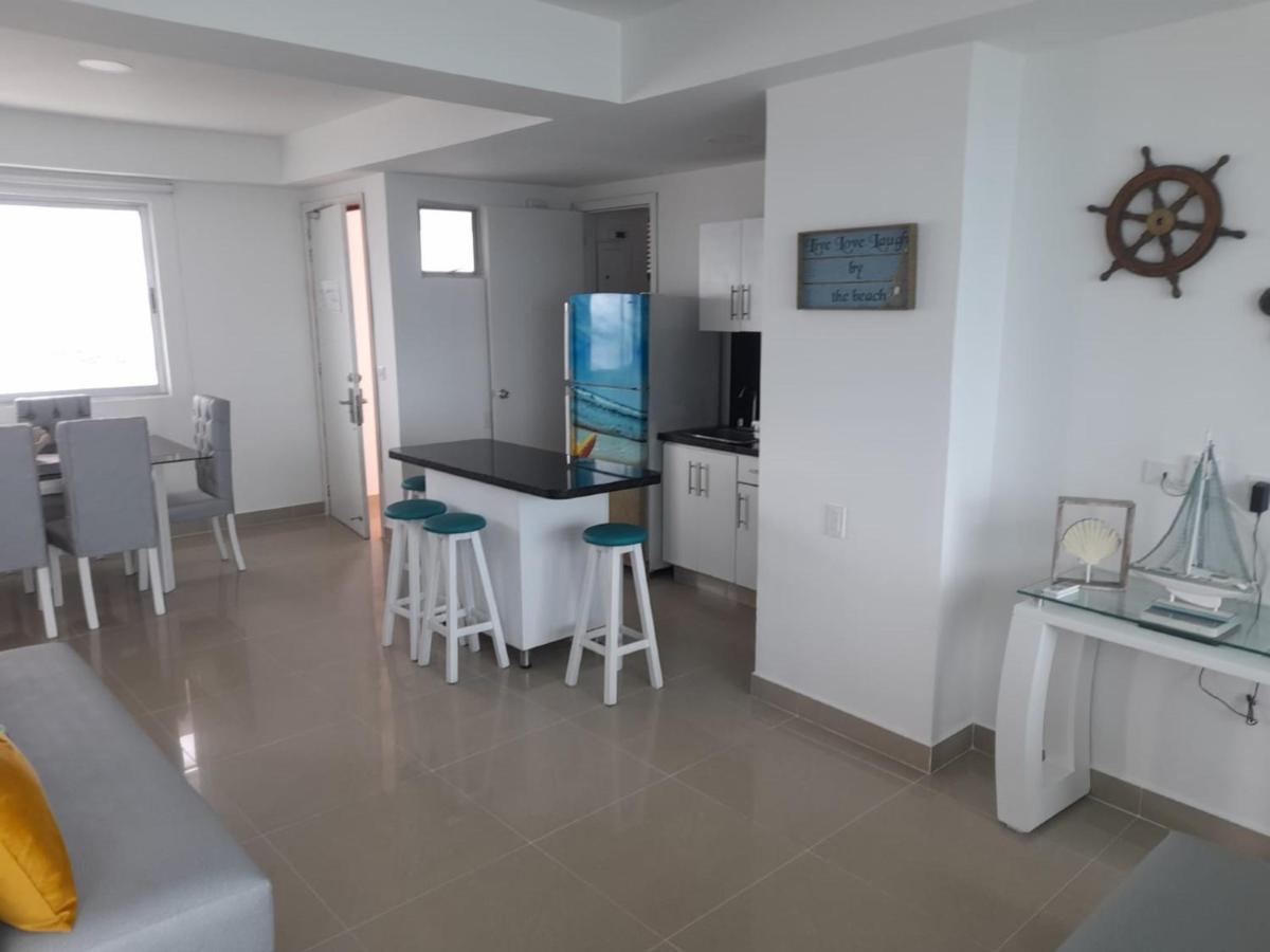 2 Bedroom Beachfront 2p1-al4 With Pool And Wifi Cartagena